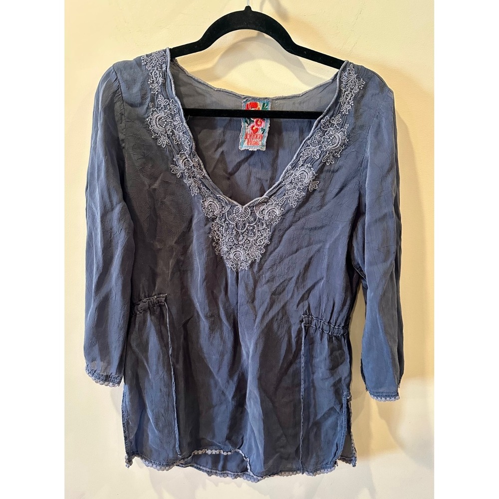 Johnny Was Tunic Shirt Womens Small Gray Embroidered Floral Beachy Boho Rayon